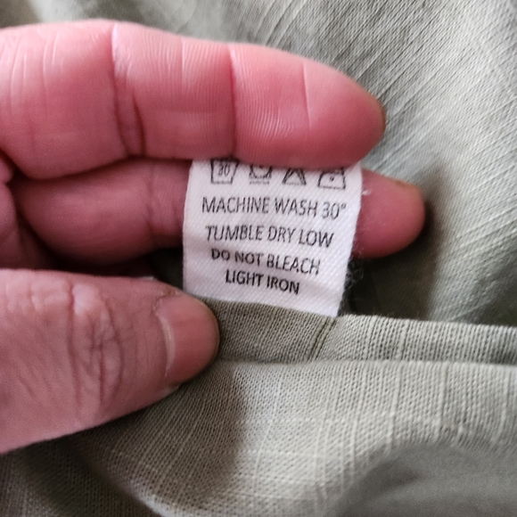 V De Vinster Embroidered Ballon Sleeve Dress - Picture 11 of 16